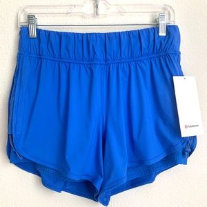 NWT Lululemon Strides Ahead Short 4" Size 8